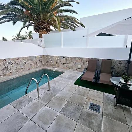 Villa Blue Moon