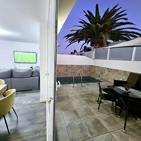 Villa Blue Moon